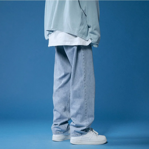 Relaxed-Fit Jeans