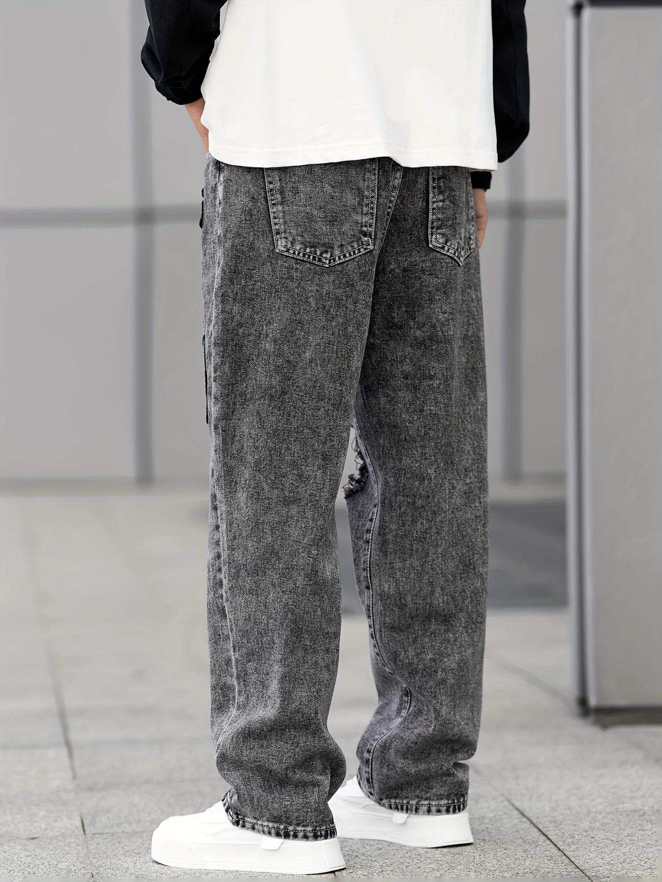 Relaxed-Fit Jeans