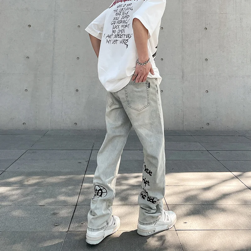 Relaxed-Fit Jeans