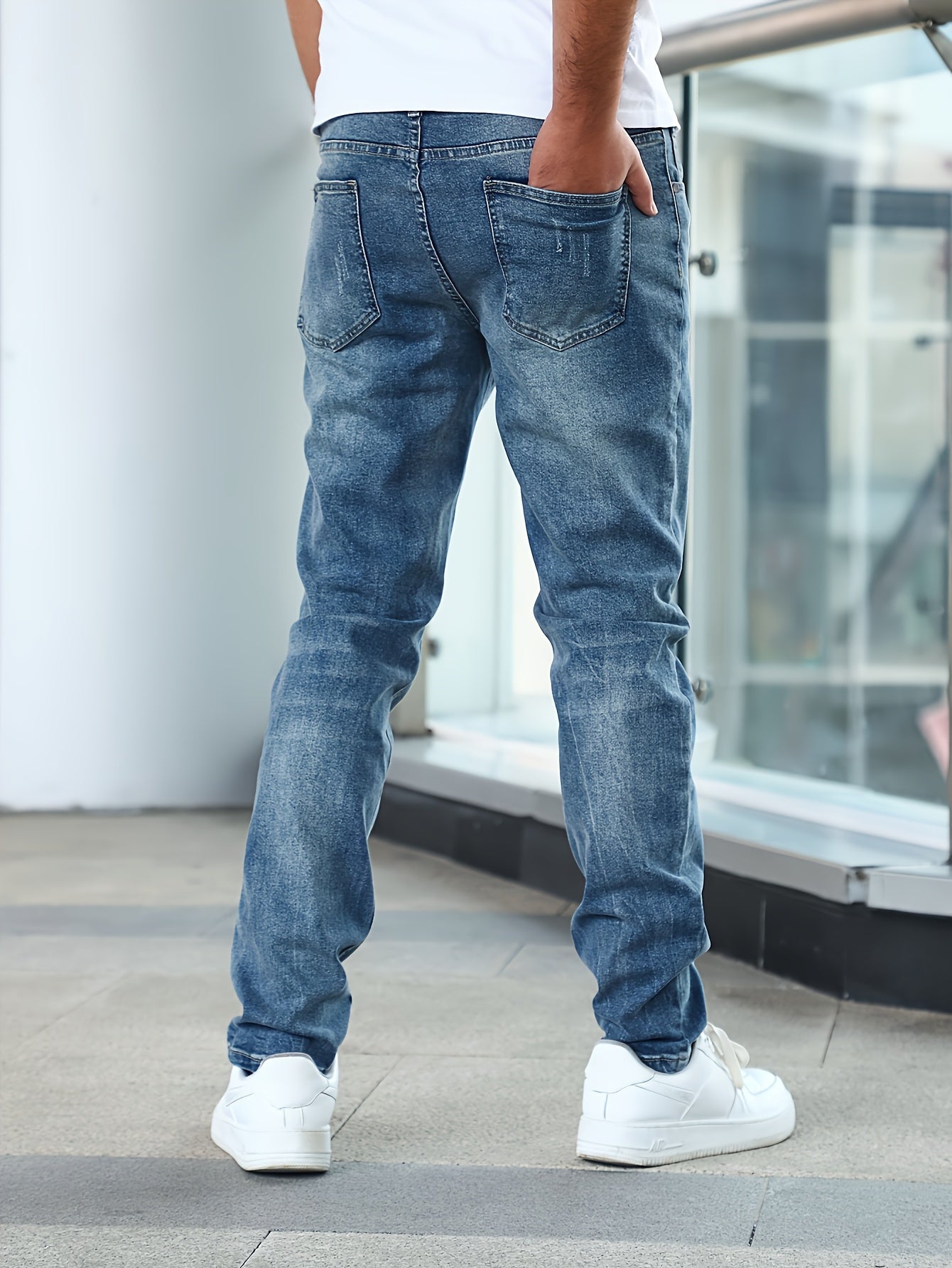 Everyday-Comfort Jeans