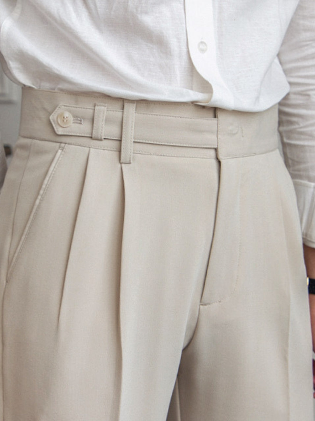 Effortless Style: Wrinkle-Free Trousers